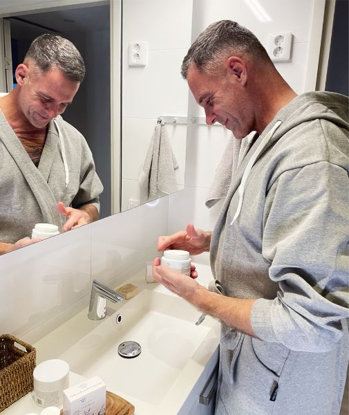 Jari Saario tuotteet ja ihonhoito Saaren Taika tuotteilla