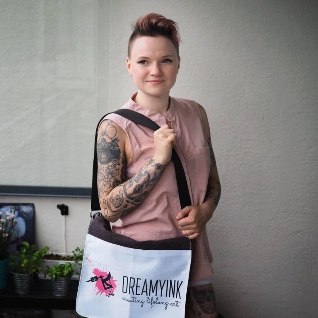 Tatuointitaiteilija Dreamyink