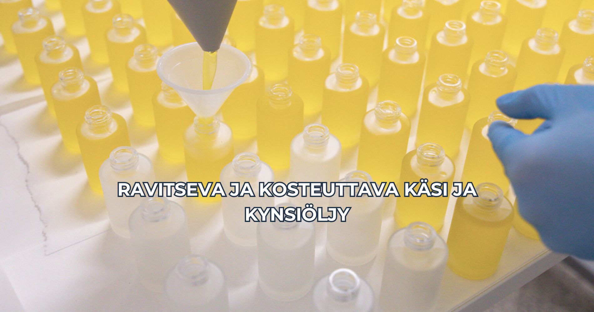 Käsien iho ja kynnet altistuvat päivittäin kuivattaville tekijöille, kuten pesuaineille, kylmälle ilmalle ja käsien toistuvalle pesulle. Saaren Taika Käsi- ja Kynsiöljy on kehitetty juuri tähän, eli hoitamaan, kosteuttamaan ja vahvistamaan käsiesi ihoa, kynsiä ja kynsinauhoja luonnollisilla ja tehokkailla ainesosilla.