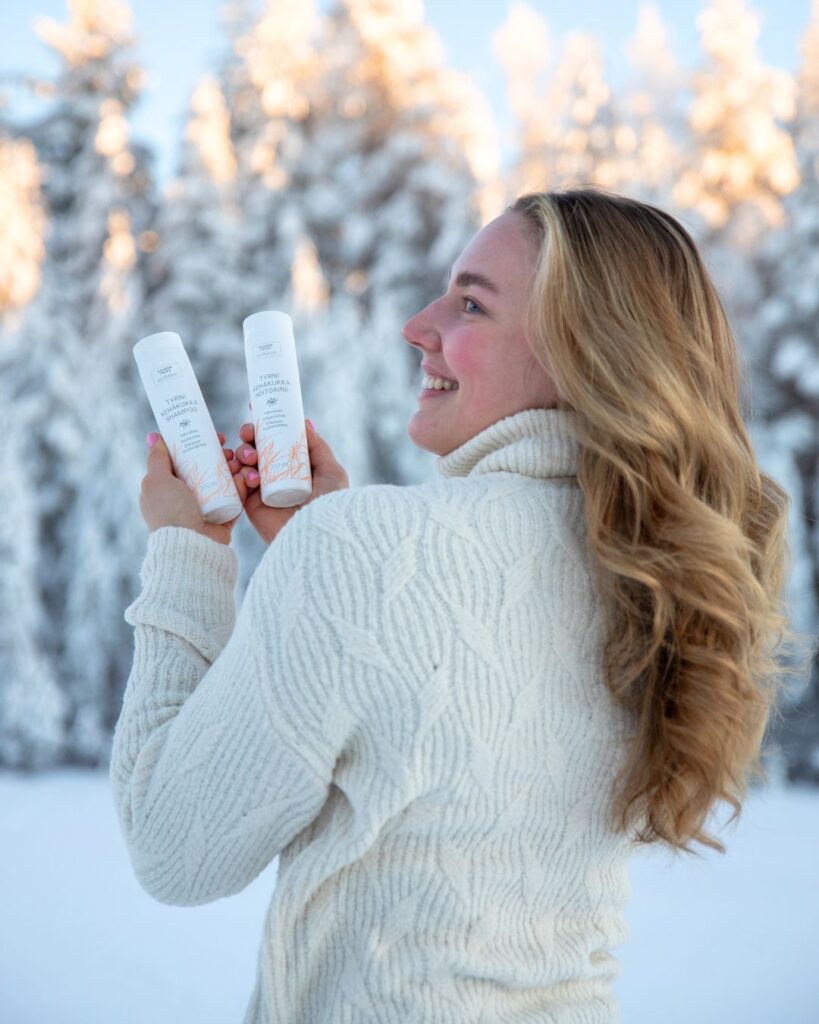 Oikeanlainen shampoo rauhoittaa ihoa, tukee päänahkasi omaa kosteustasapainoa ja auttaa vähentämään kutinaa jo ensimmäisten pesujen aikana